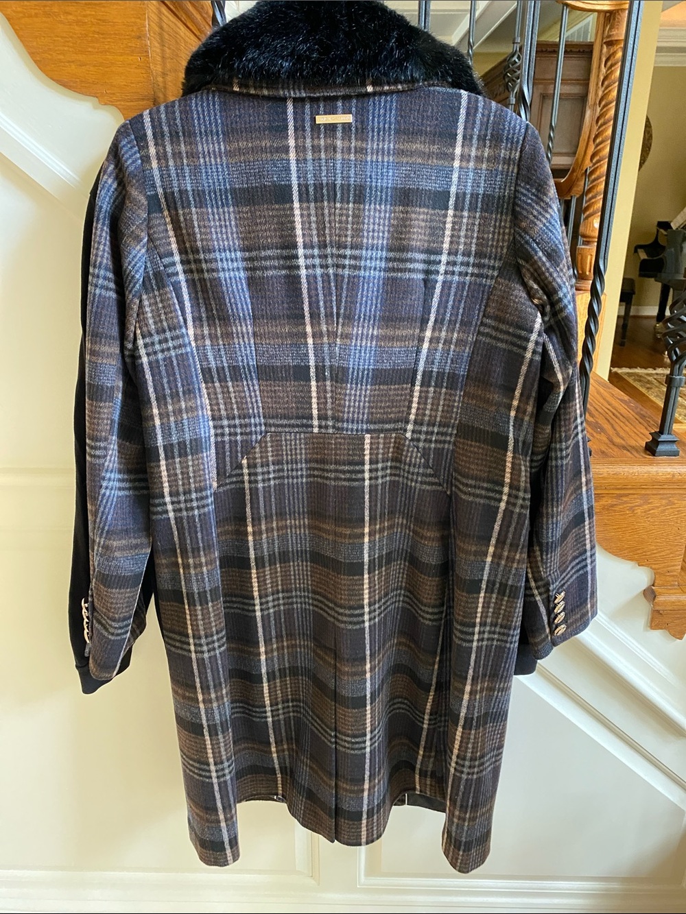 VINCE CAMUTO Double Breasted Plaid Coat - Picture 11 of 11